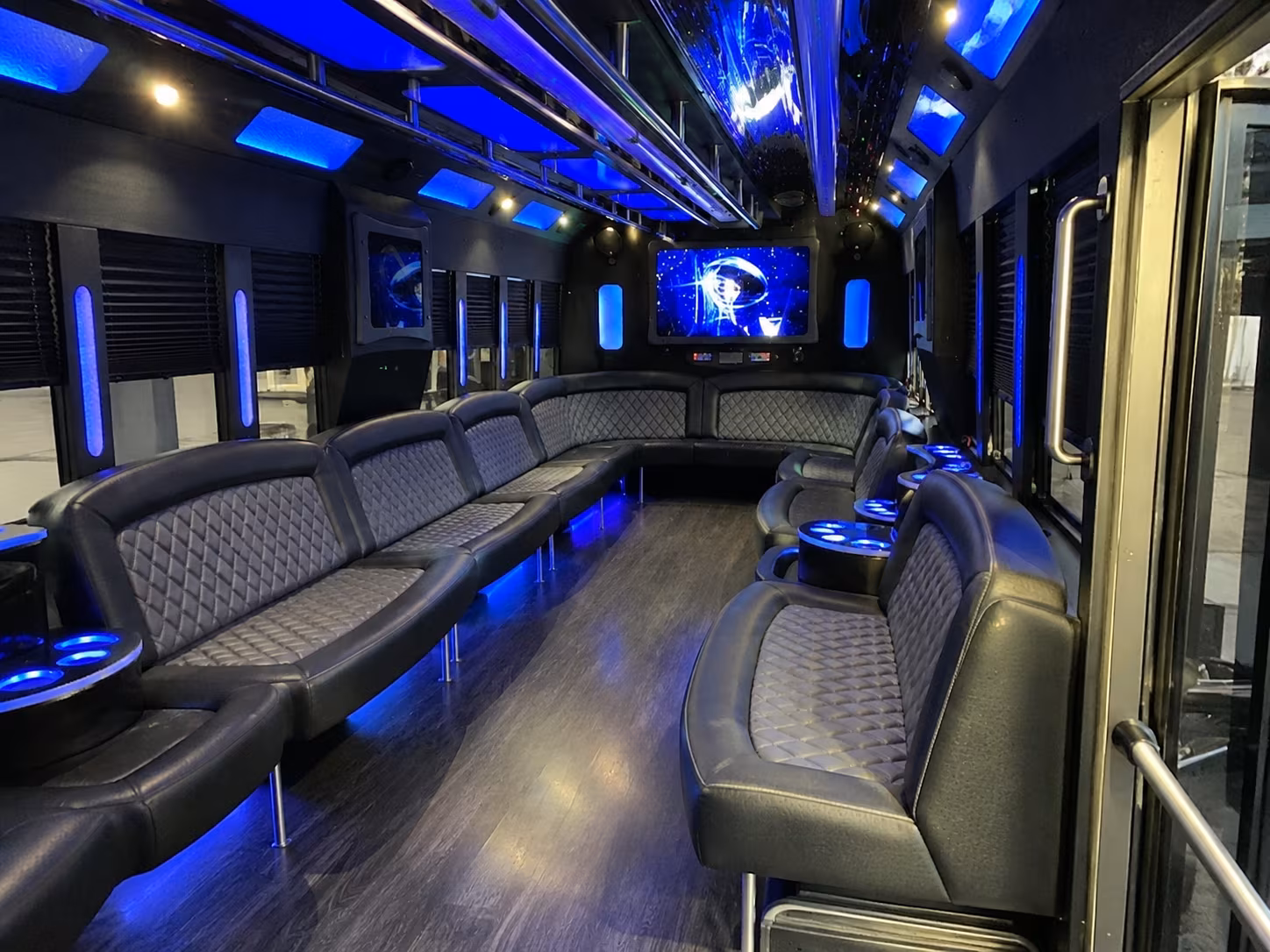 howell 28 passenger party bus interior