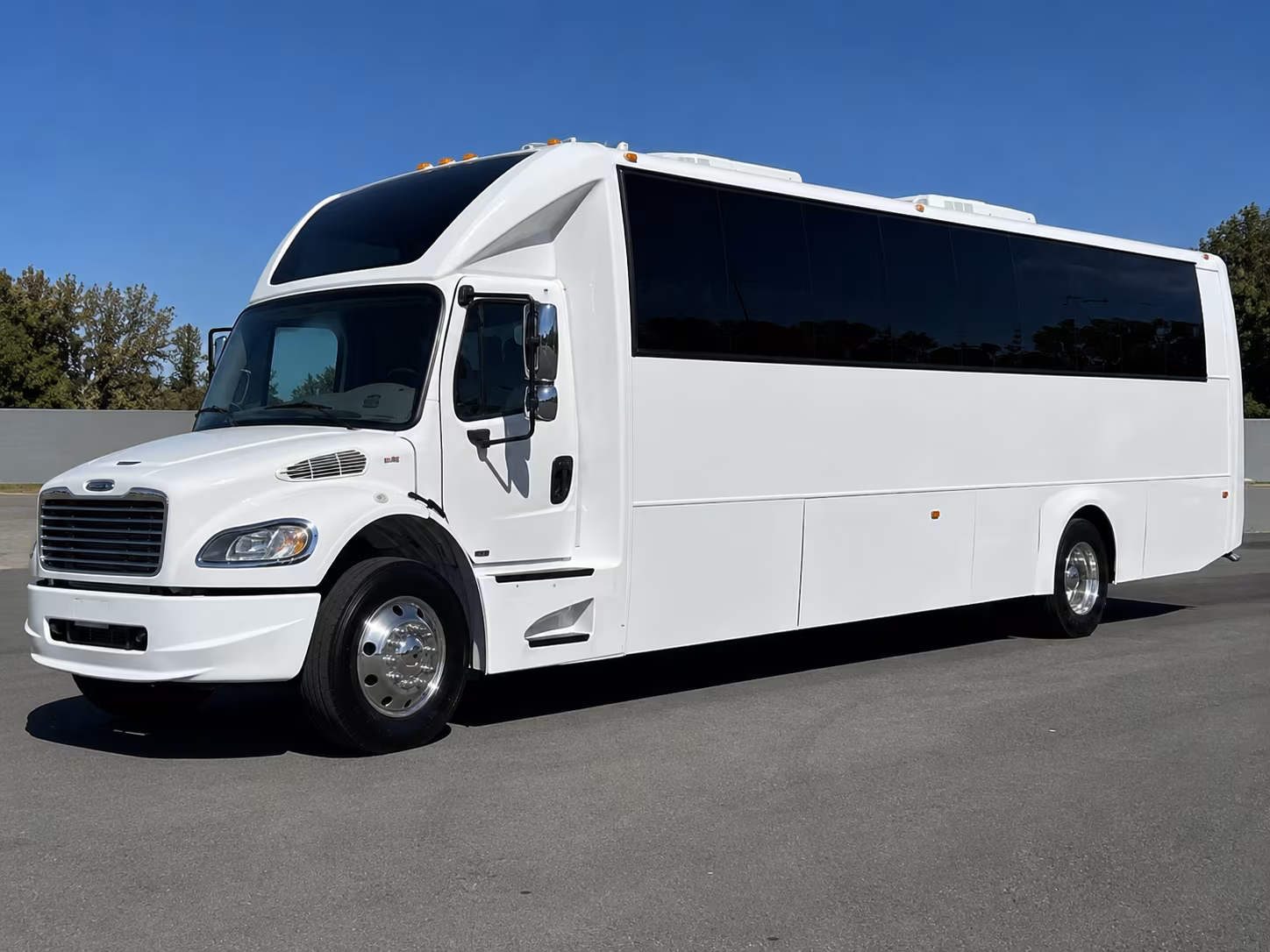 howell party bus